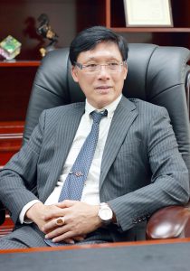 คุณสาธิต วรธนารัตน์